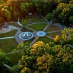 májius egy park